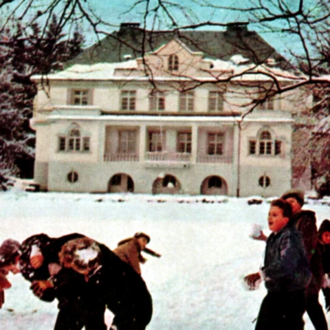 Das Schulgebäude am Brüsseler Ring